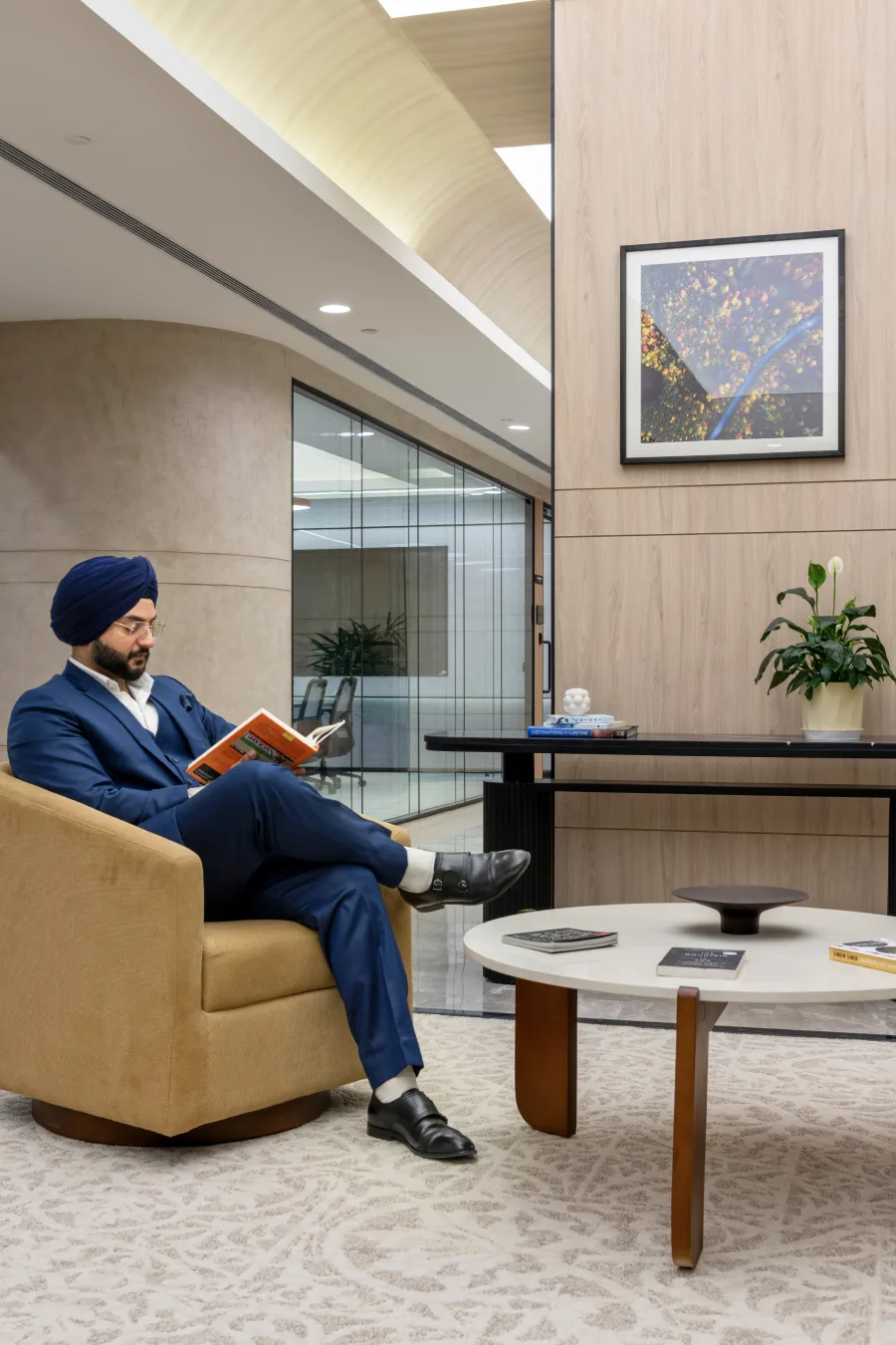 Table Space Atrium centre — lounge seating, Delhi NCR
